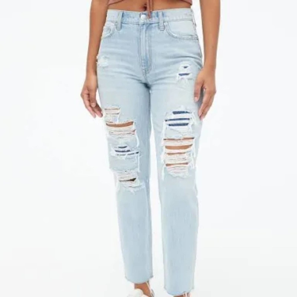 Aeropostale boyfriend mid rise destroyed light blue jeans size 0